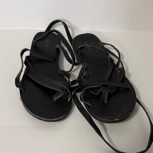 Forever 21 Black Strappy Sandals